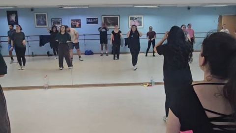 Noparesdebailarbypezo