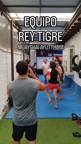 Entrenamiento Muay Thai Ayutthaya Camp