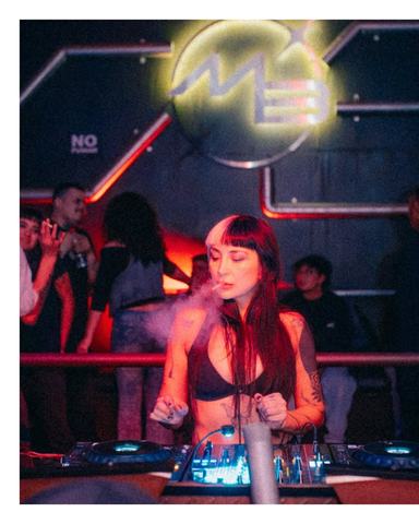 Techno en Chaise Room