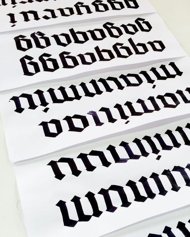 Taller de caligrafía gótica con Raúl Meza Lorca