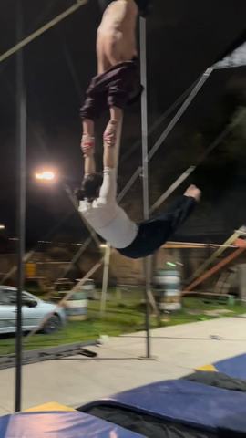 Fixed trapeze classes