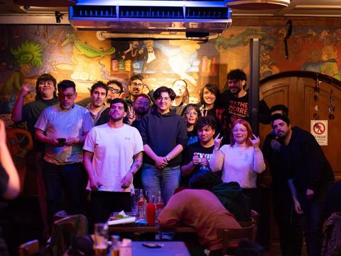 Comedia Con Arbolitex