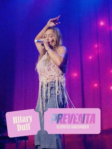 Hilary Duff en concierto