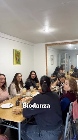Escuela Metropolitana de Biodanza