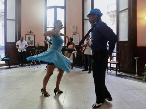 Bailando por Siempre