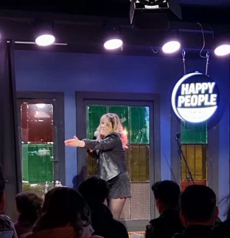 Show Hormonal - Comedia para mayores de 18