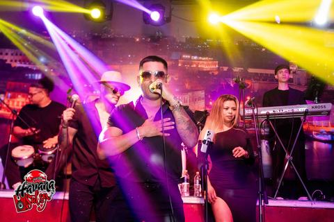 Salsa en Vivo con Kross