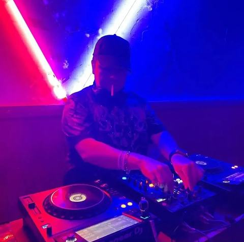 LIMINAL con @nico_iko