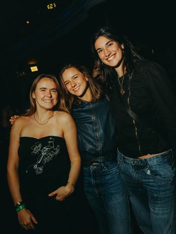 Noche de baile en LOCAL 02