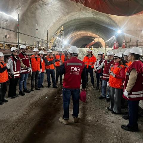 Visit to the Lo Errázuriz station works