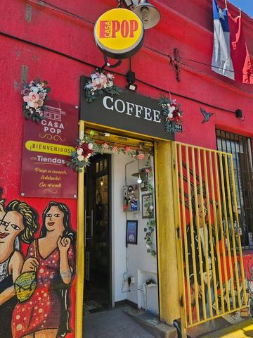 Casa Pop: Café, Tiendas y Arte