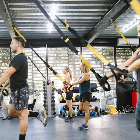 Clases de TRX con Fabián Ávila