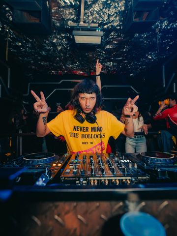 Galactxtx con Laxina Mora