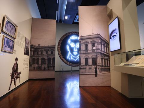 Huidobro 1893-1916: Amores, rebeldías