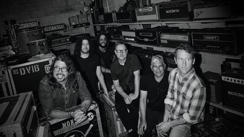 Foo Fighters - Take Cover Tour 2027